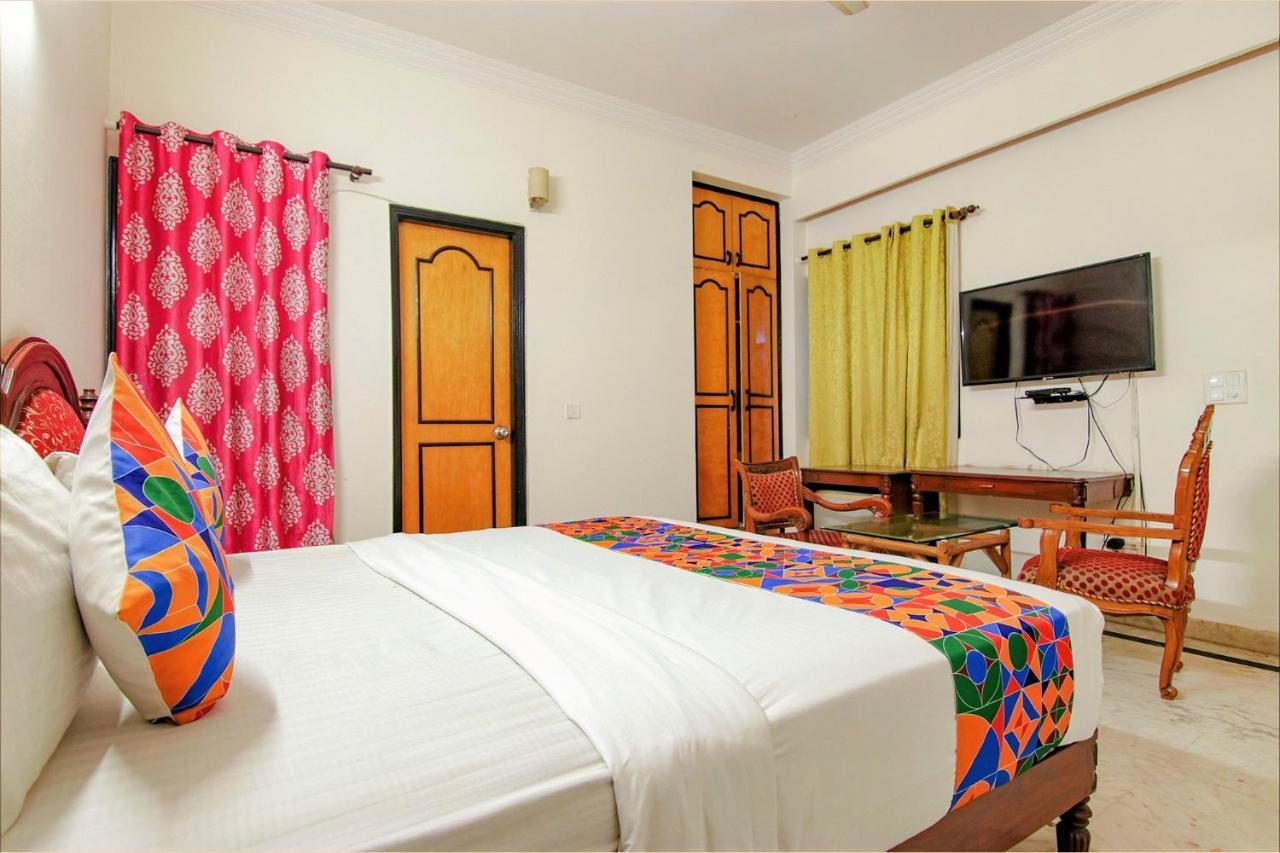 Fabhotel Singh Suite Gurgaon Exterior photo