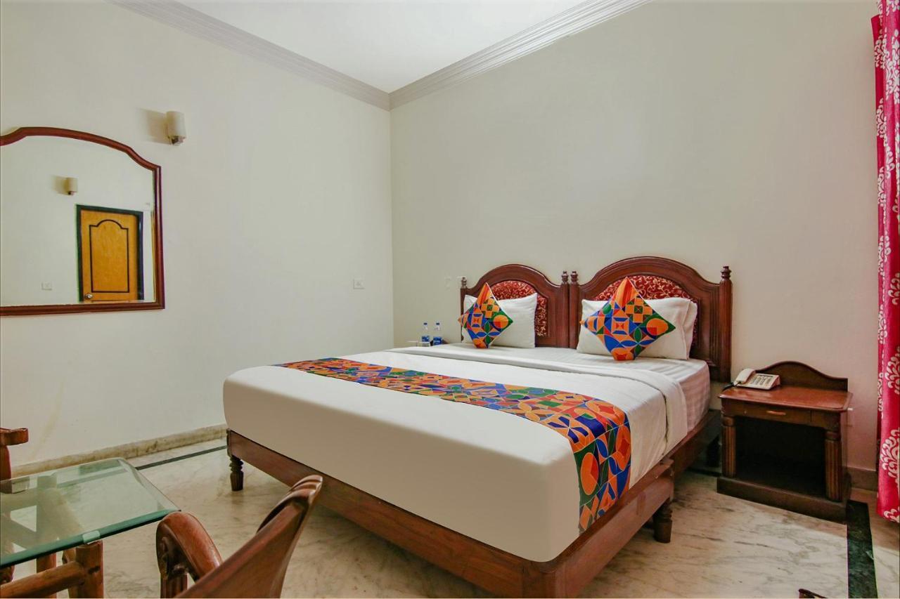 Fabhotel Singh Suite Gurgaon Exterior photo